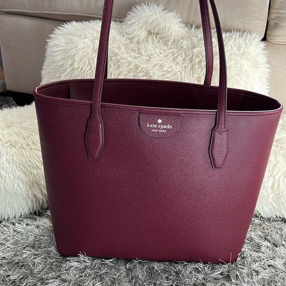 kate spade Handbags - [kate spade] Lori Tote ♠️